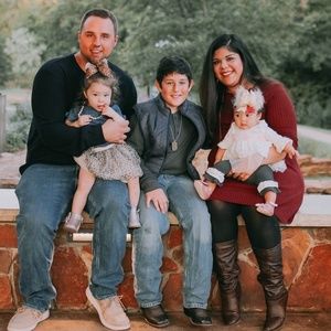 Meet your Posher, Claudia